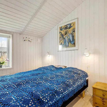 3 Bedroom Awesome In Prázdninový dům