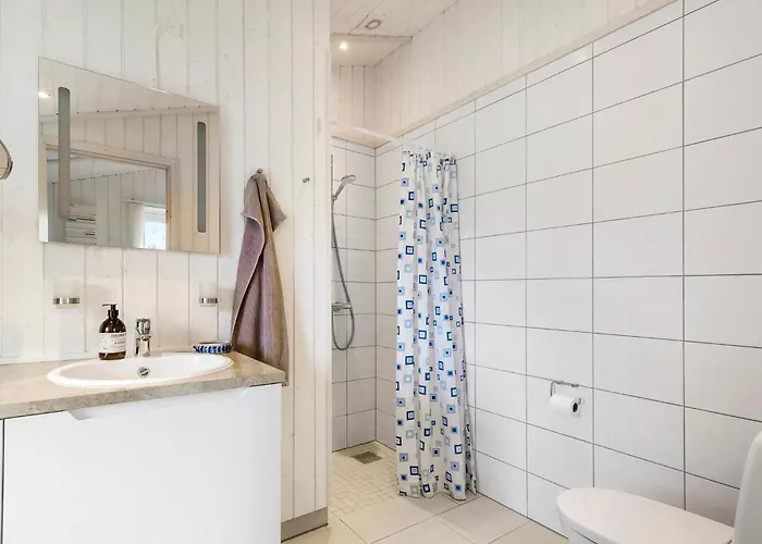3 Bedroom Awesome In Feriehus *